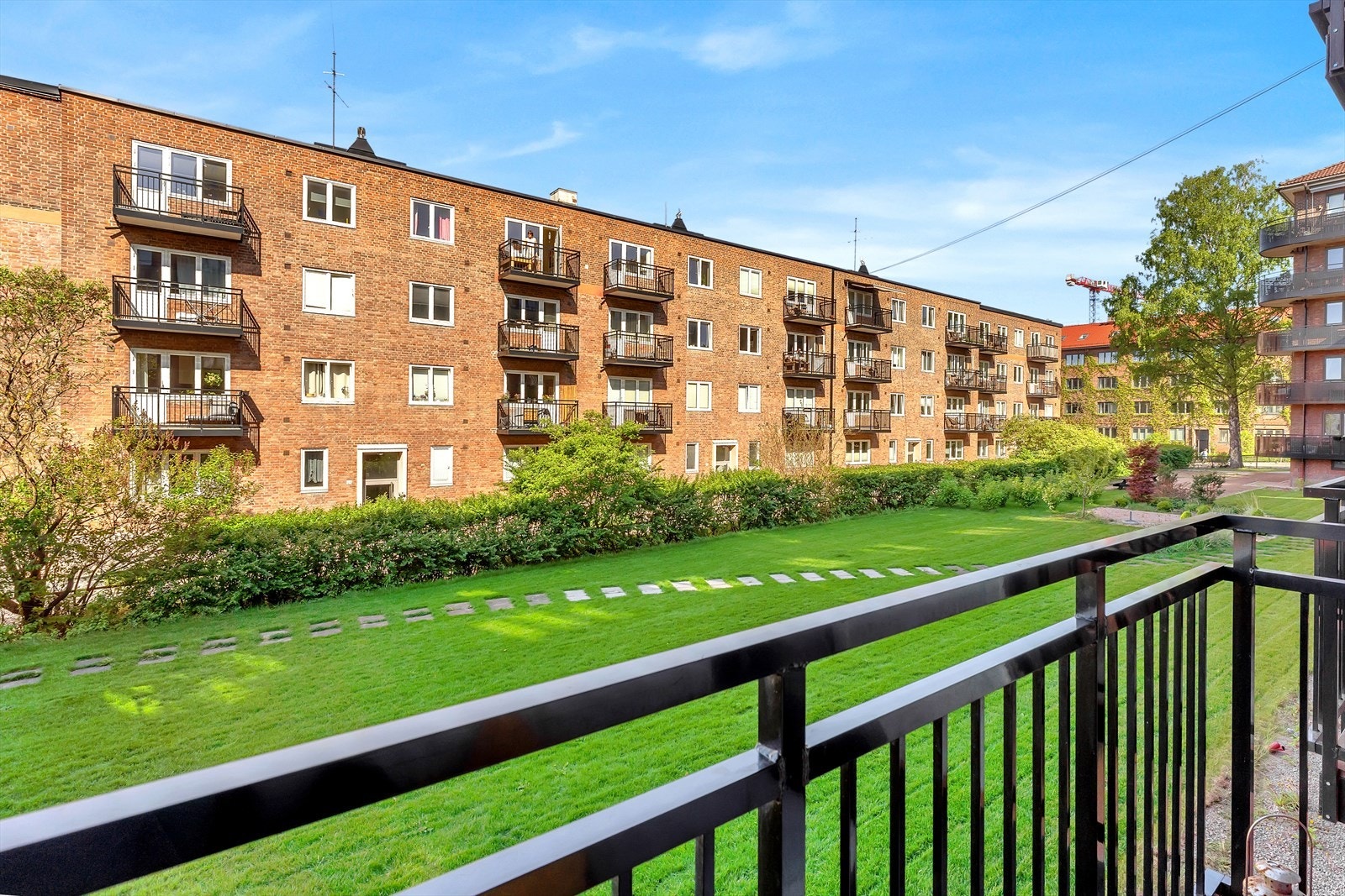 Nordvik v/Kristoffer Mjåtveit har gleden av å presentere Grenseveien 9B! Galleribilde