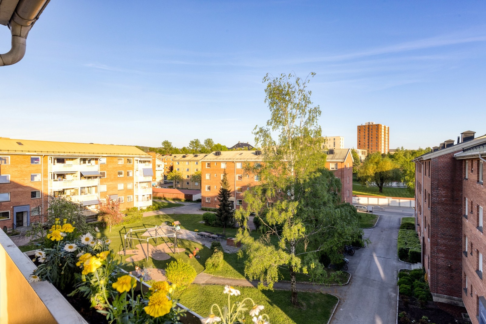 Her har du fint utsyn over borettslagets fellesområder. Galleribilde