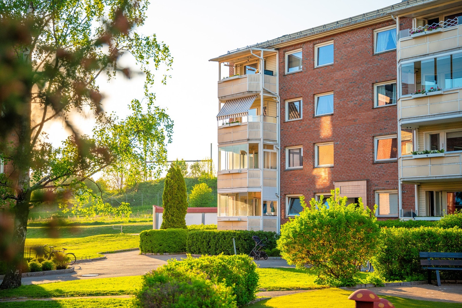 Leiligheten ligger luftig til helt øverst og på enden av blokken. Galleribilde