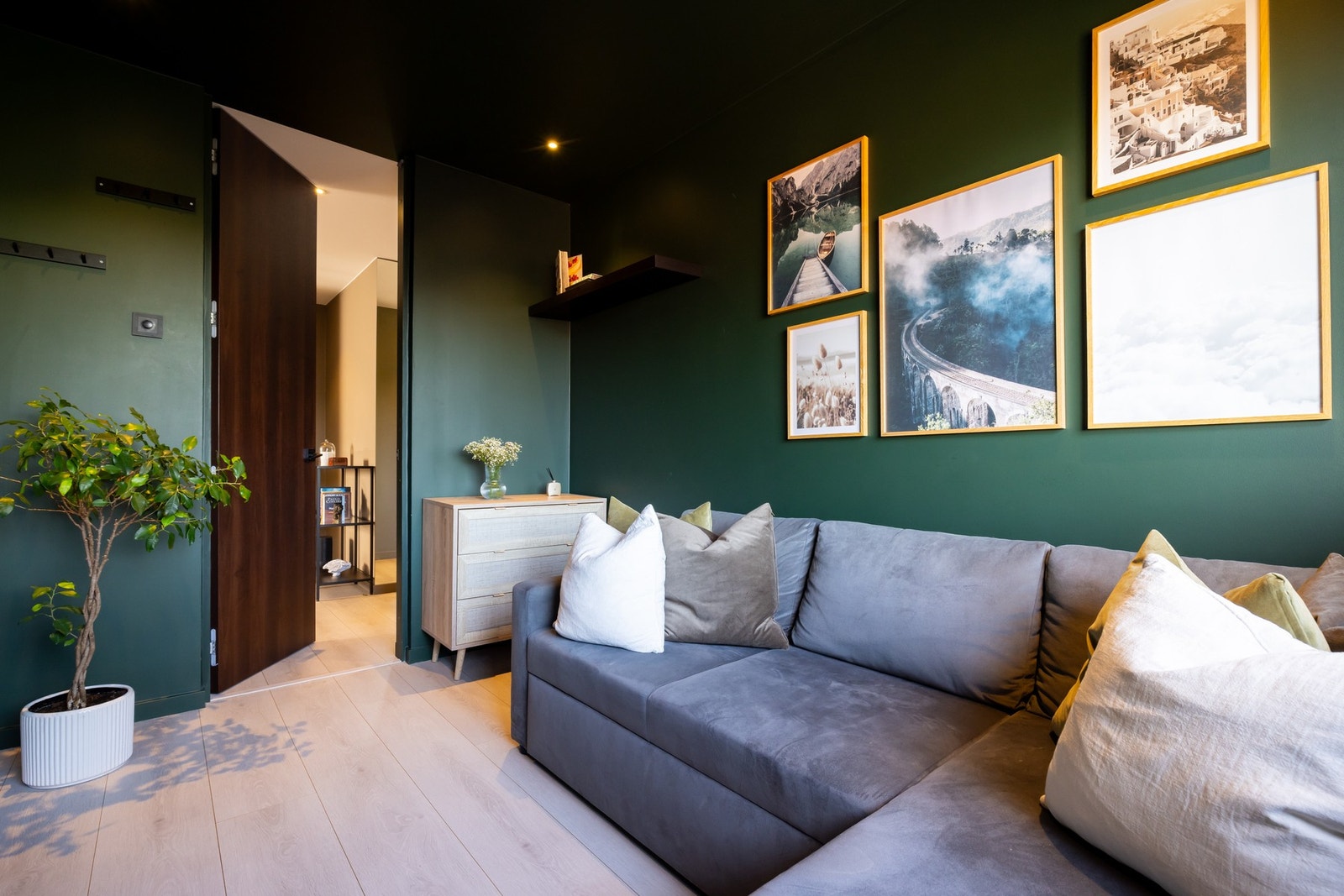 Soverommet kan brukes som tv-stue, kontor, gjesterom eller barnerom - alt etter behov. Galleribilde