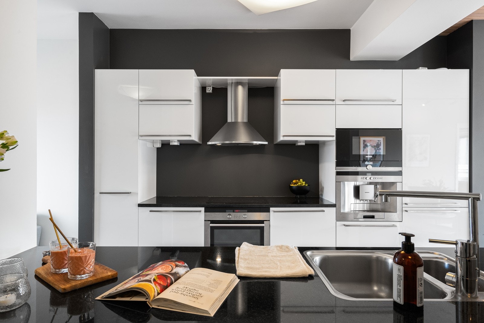 Påkostet kjøkken med høy standard. Galleribilde