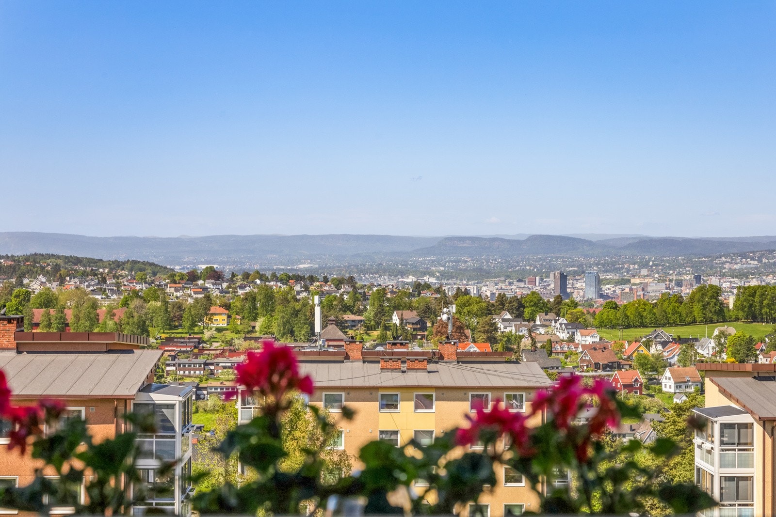 Panoramautsikt til Oslo by. Galleribilde