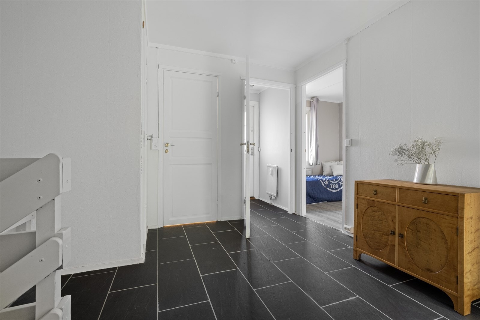 Soverommene har direkte adkomst fra inngangspartiet Galleribilde