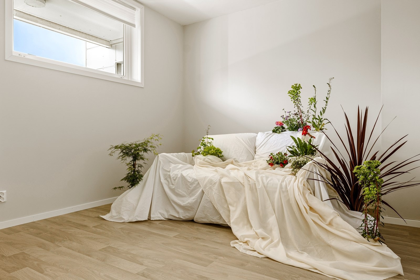 Soverommene kan enkelt innredes med dobbeltseng og garderobeløsning. Galleribilde