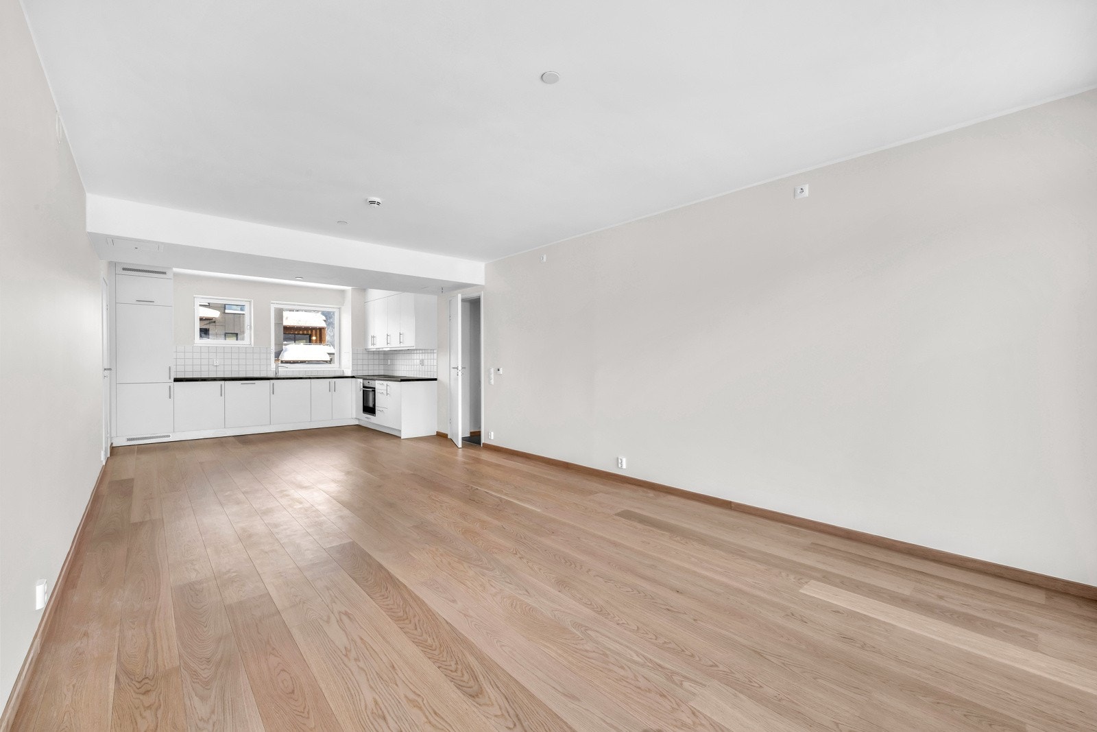 Åpen stue/kjøkkenløsning på hele 36 kvm Galleribilde