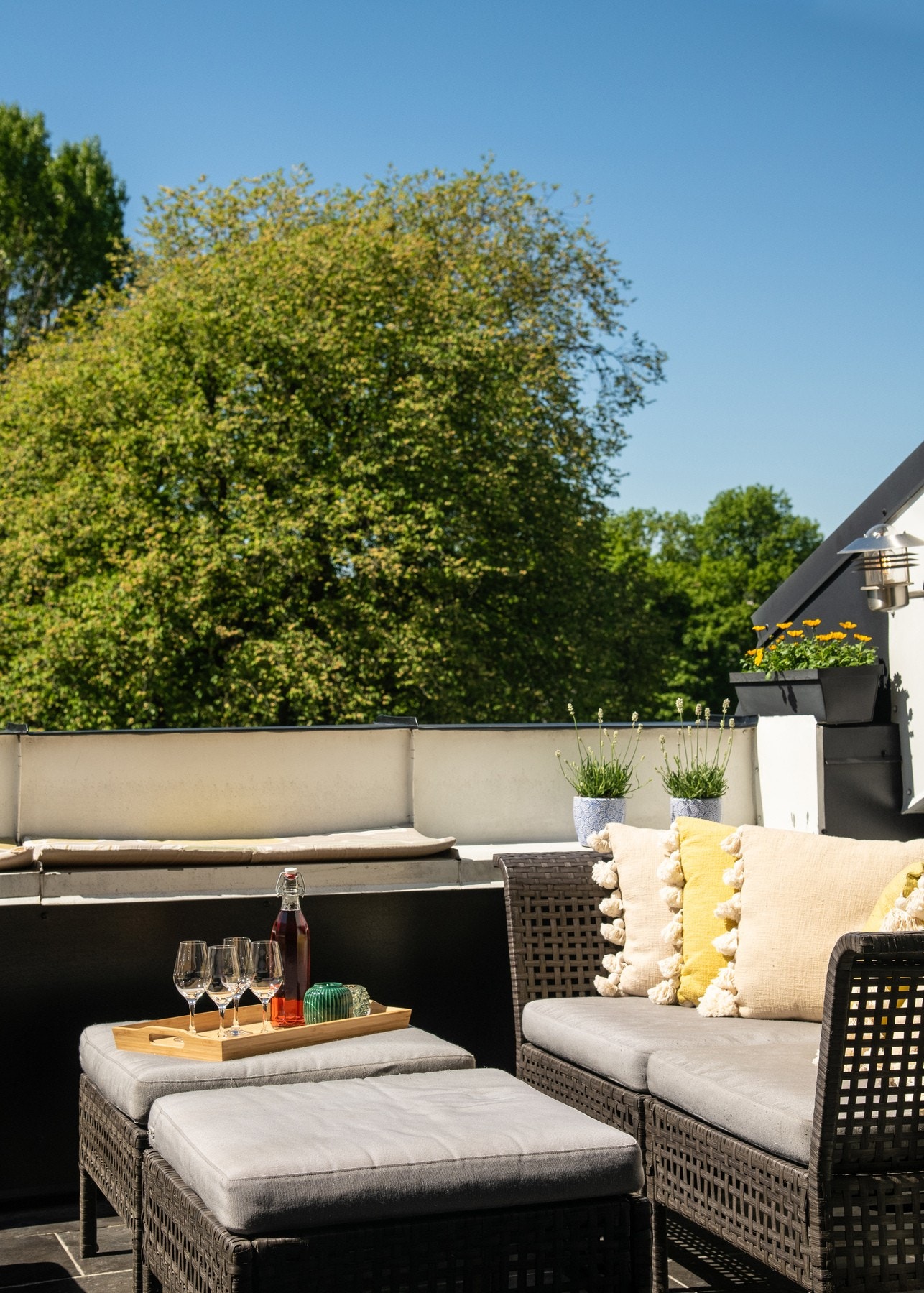 Her kan bra solforhold og nydelig utsikt over Olaf Ryes plass nytes til det fulle året rundt! Galleribilde