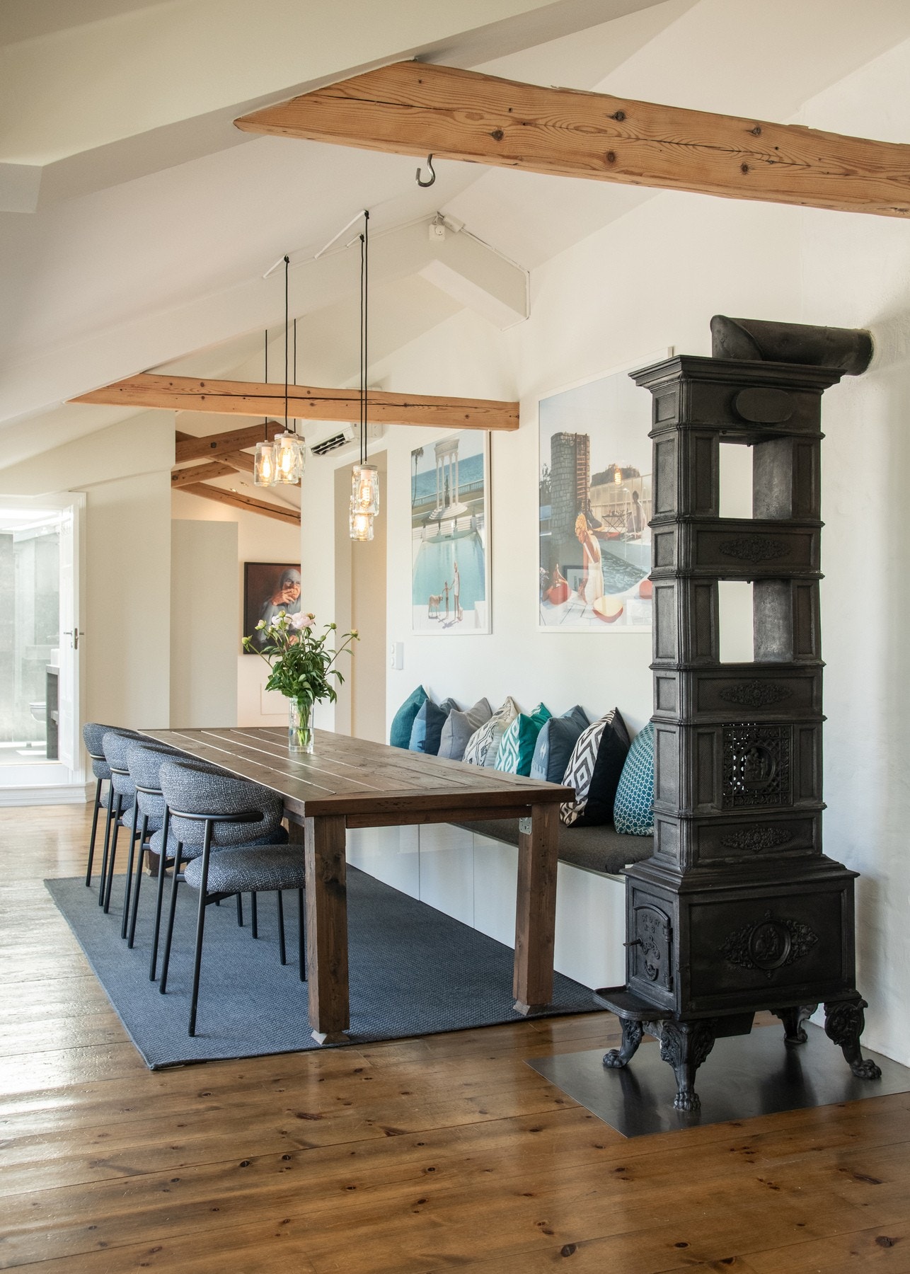 Store, luftige rom med nydelig takhøyde. Galleribilde