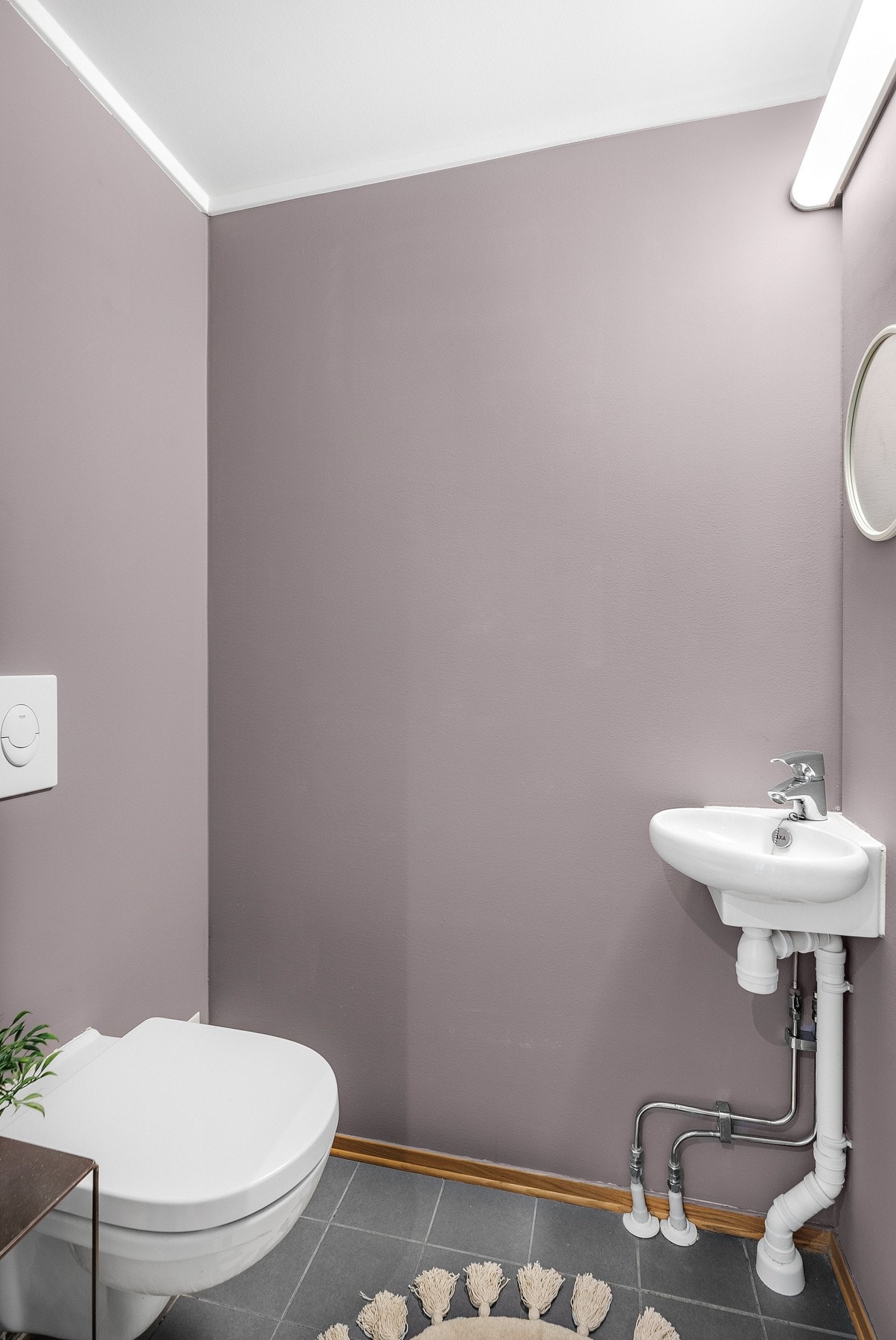 Ved stuen er det etablert et praktisk gjestetoalett. Galleribilde