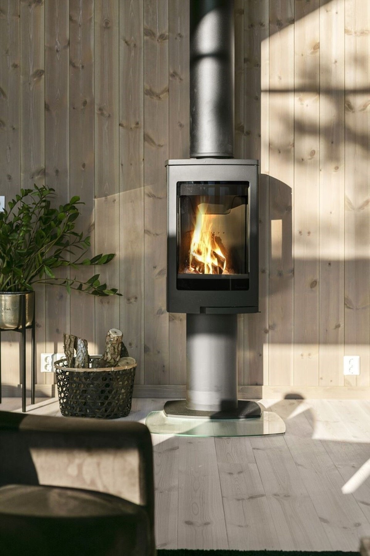 Denne peisen leveres som standard i våre hytter, Duo 1. Galleribilde