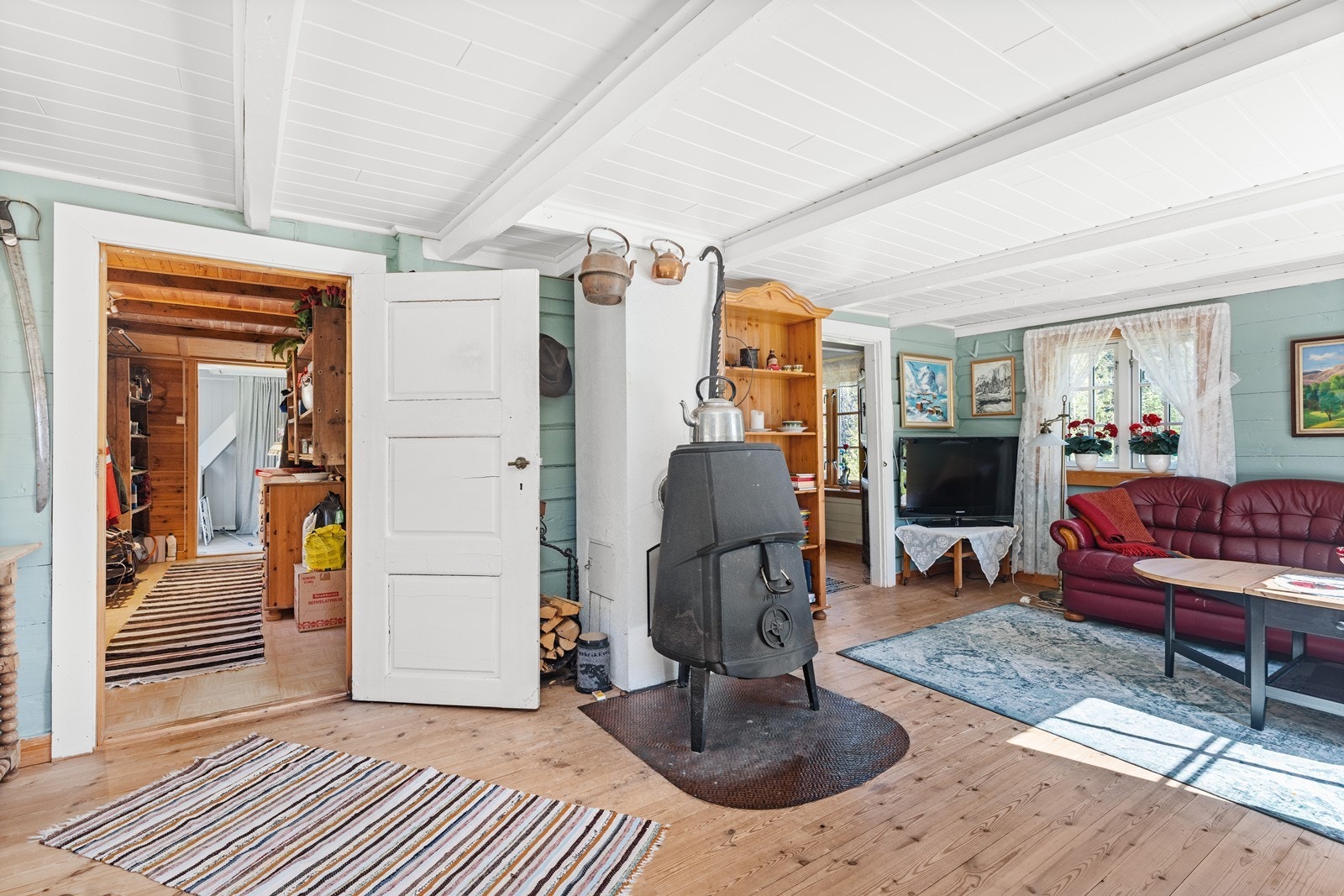 Fra stue mot mellomgang. Galleribilde