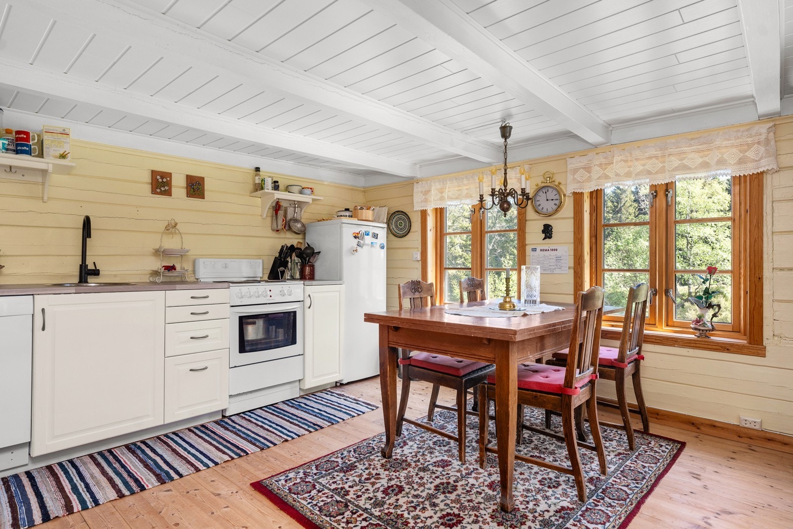 Det er satt inn et nytt kjøkken i 2015. Galleribilde