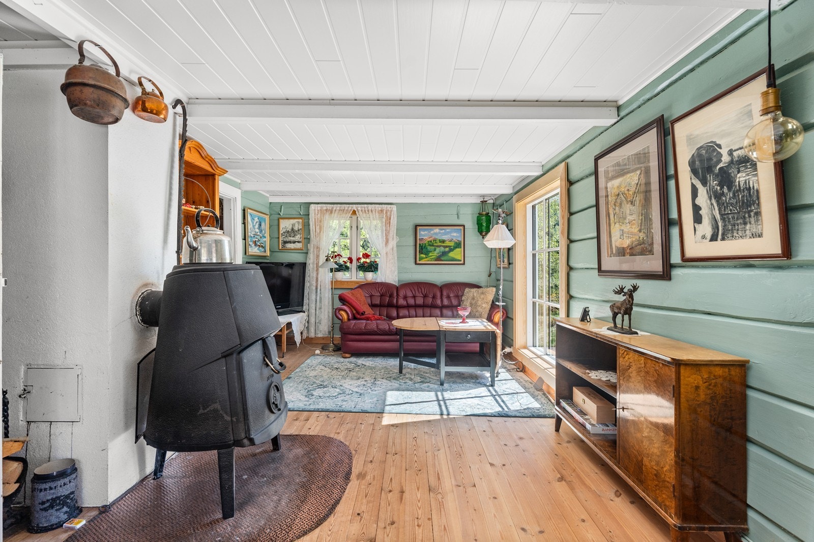 God plass til sittegrupper m.m. Her er masse sjarm. Galleribilde