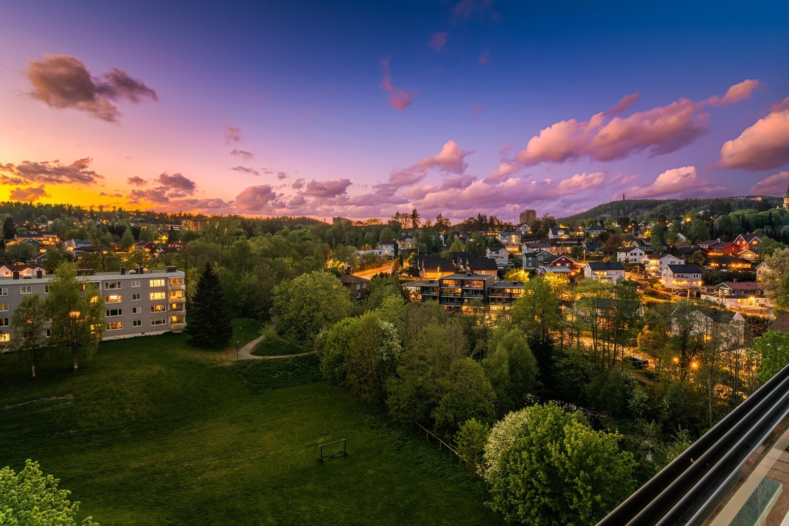 Her får du en balkong med 180 grader utsikt. Galleribilde
