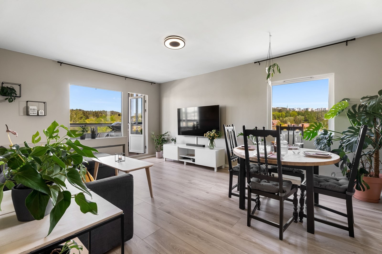 En pen 3-roms andelsbolig med nydelig utsikt. Galleribilde