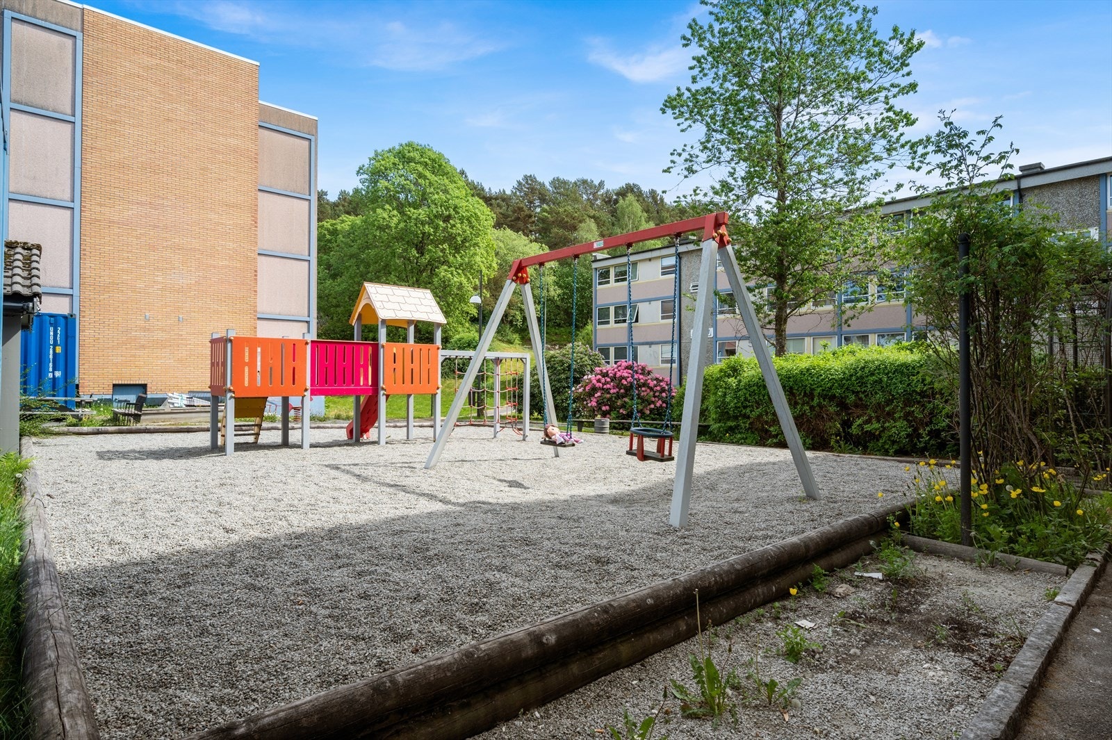 - Flere lekeplasser på tomten til glede for de små - Galleribilde