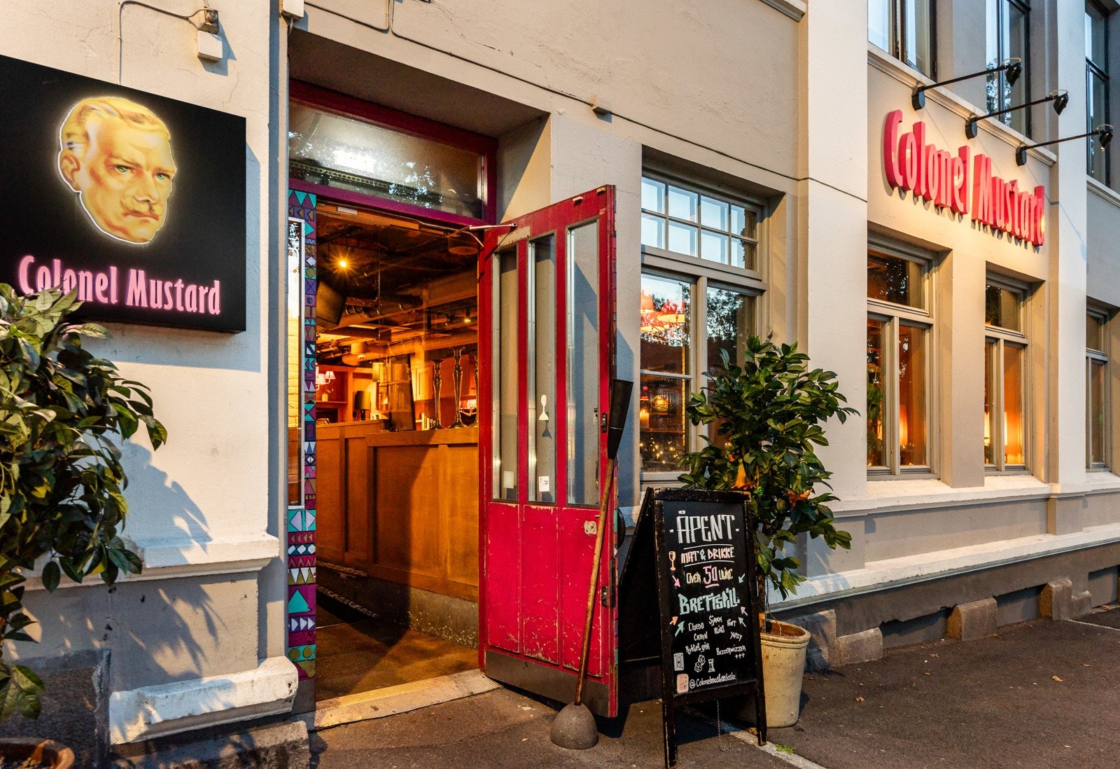 Colonel Mustard er et av flere koselige steder å spise. Galleribilde