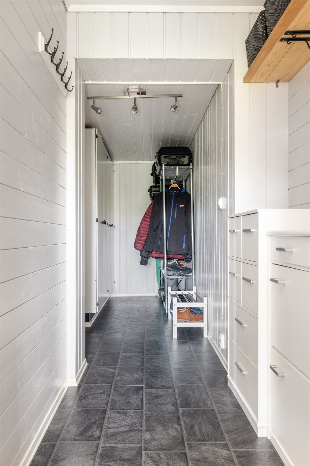 Garderoberom Galleribilde