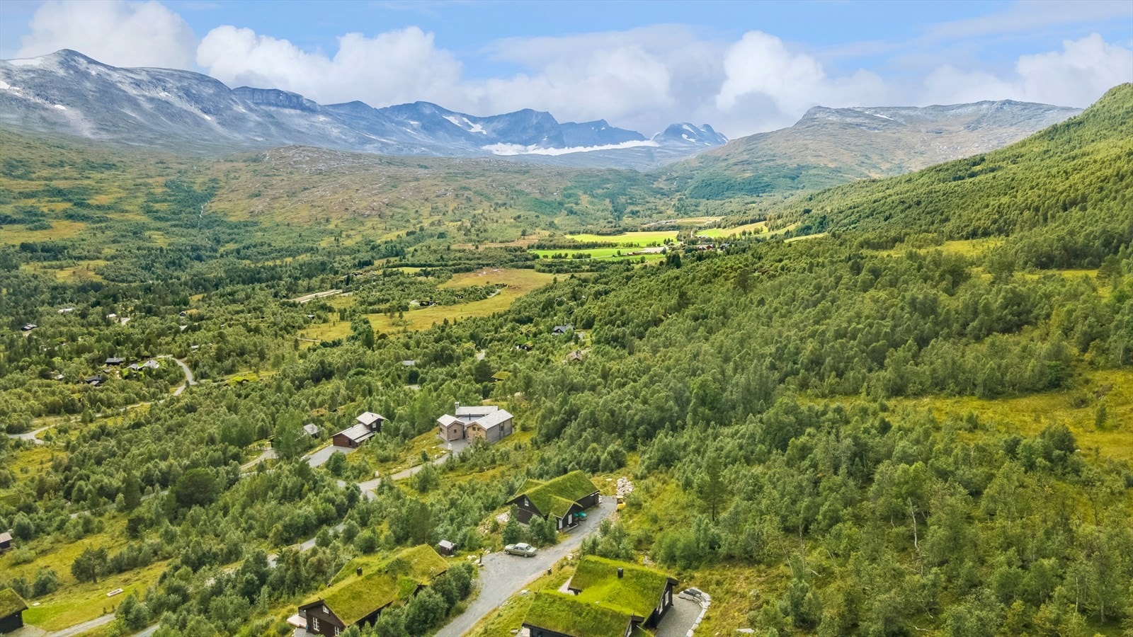 Heimdal Eiendomsmegling ved Ludvig Bøgseth ønsker velkommen til Hesjingvegen 89! Galleribilde