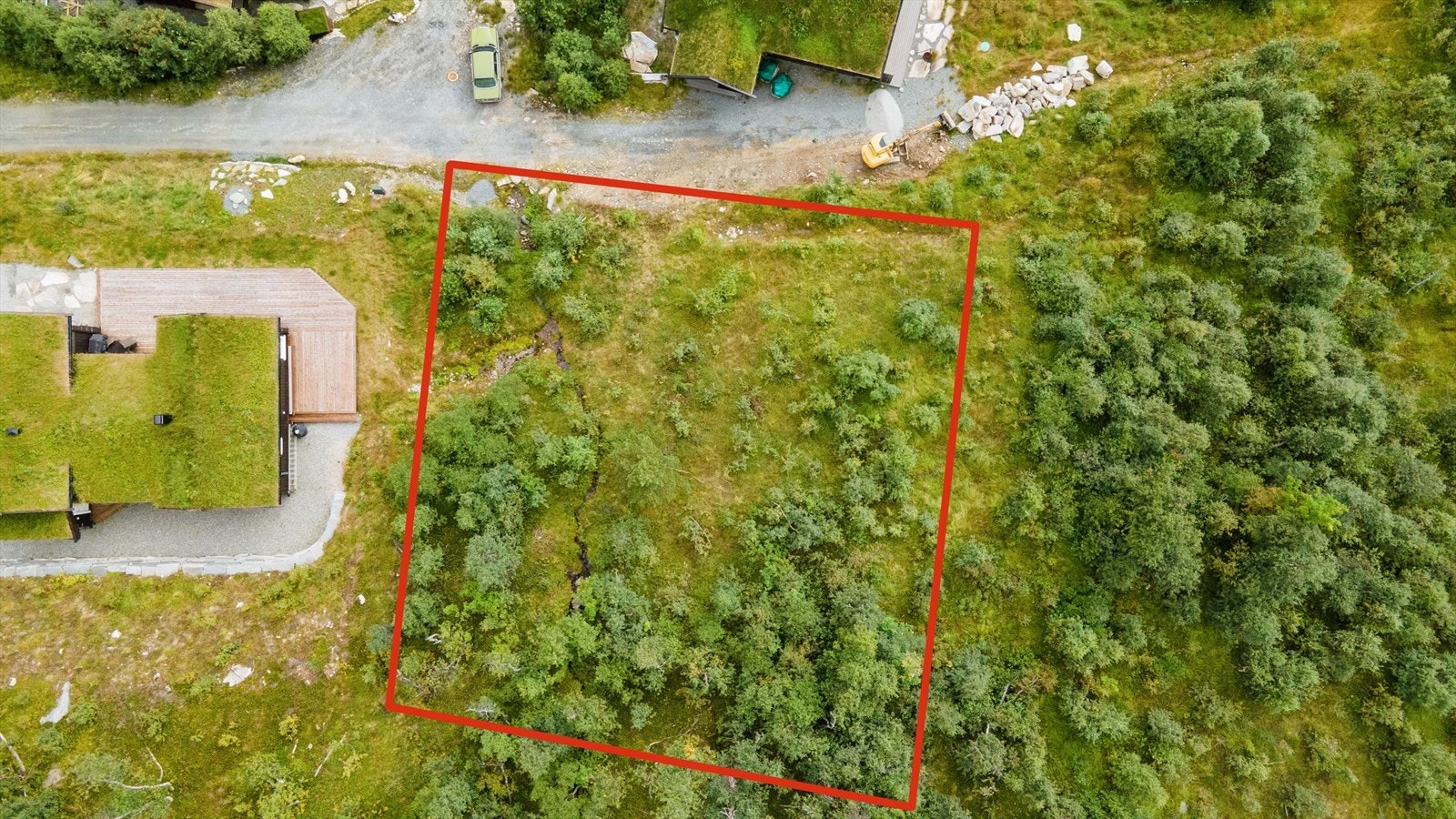 Tomtegrense tegnet av megler, nøyere kart er vedlagt i salgsoppgaven Galleribilde