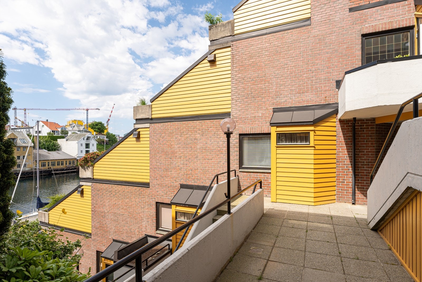 Fellesområde. Leiligheten har trappeadkomst, i tillegg til heis. Galleribilde