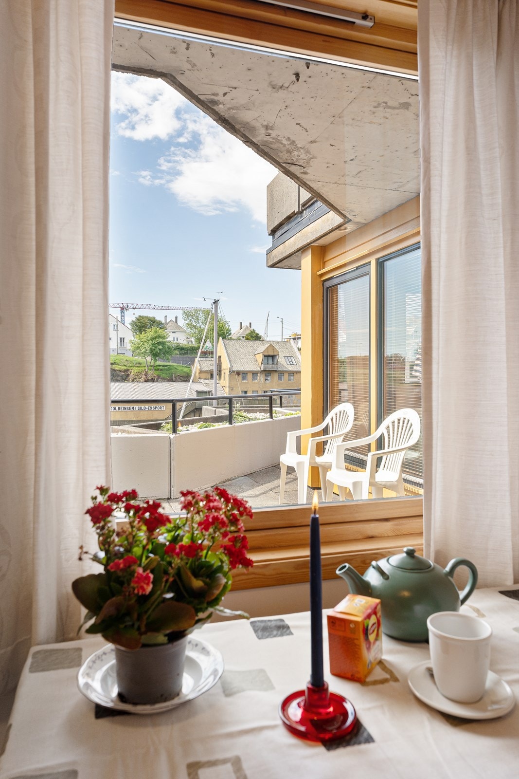 Utsikt fra kjøkkenbord Galleribilde