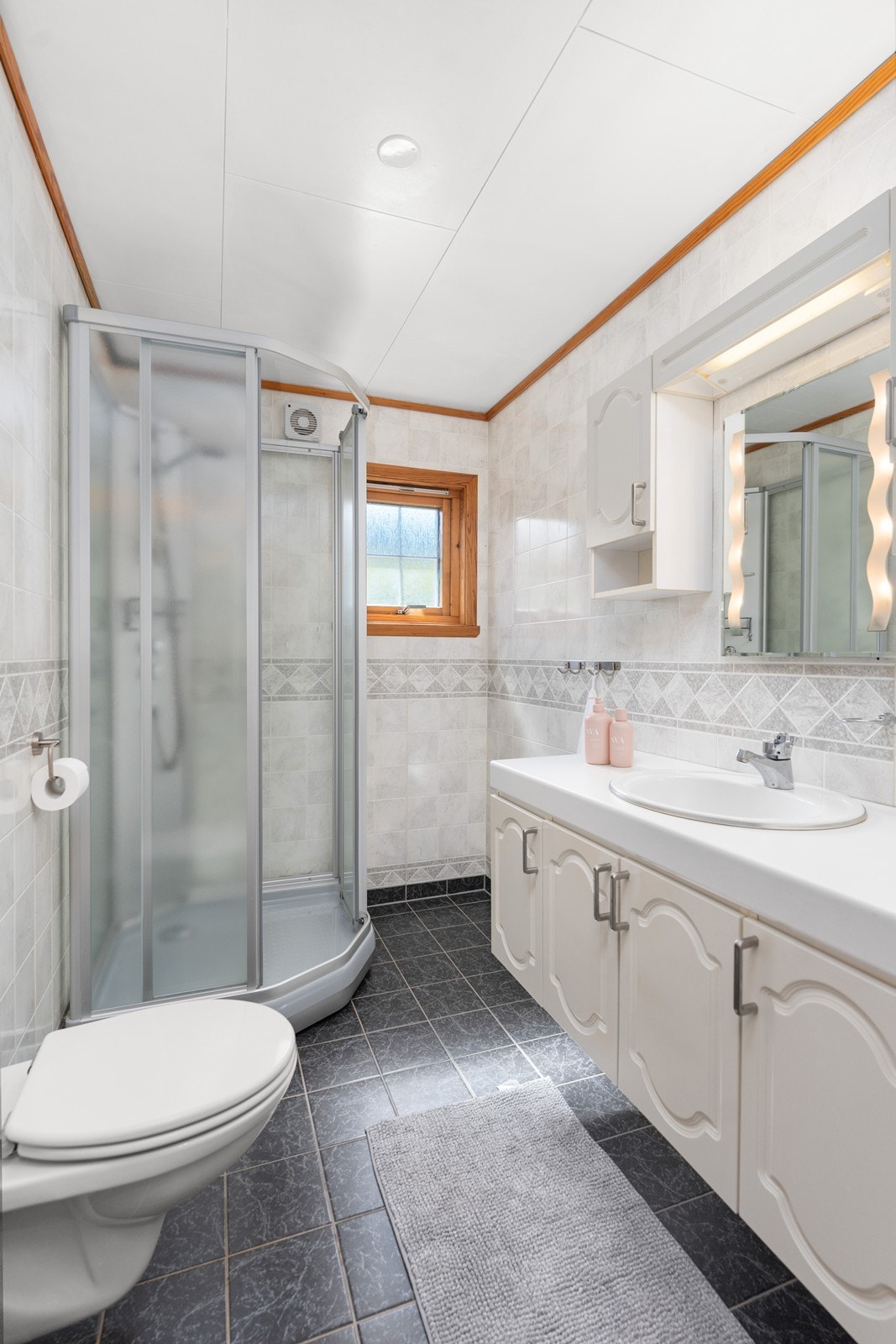 Bad/ wc som ble renovert i 2009 Galleribilde