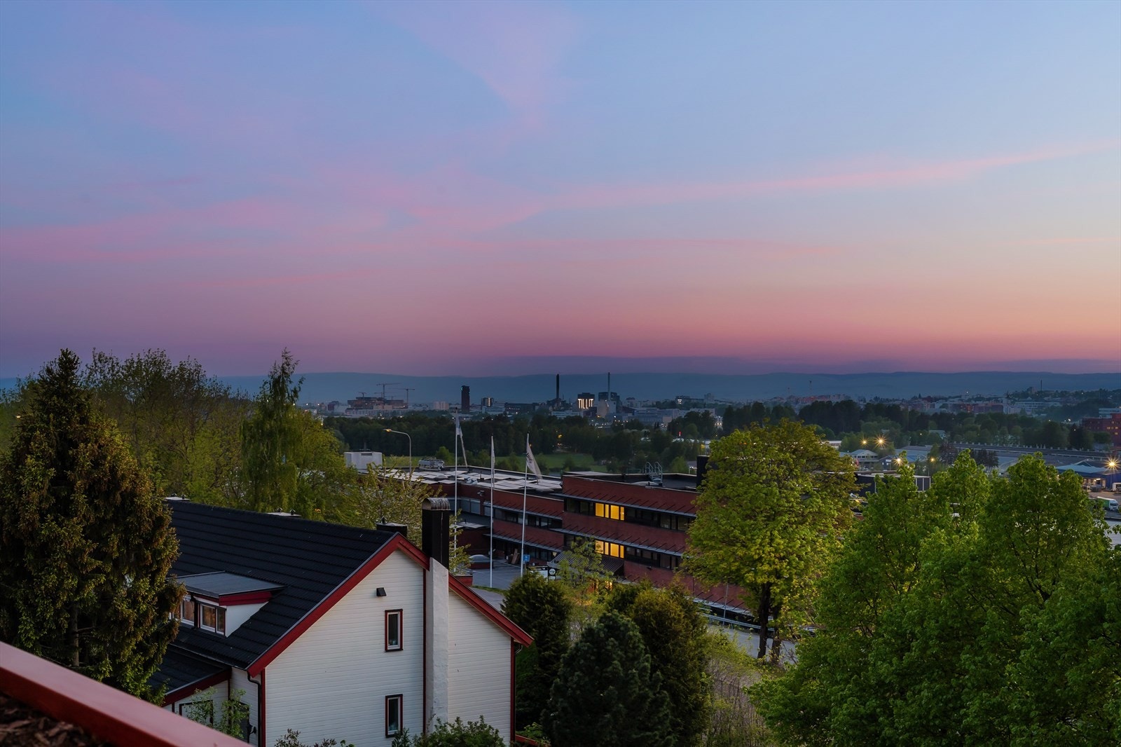 Flott og langstrakt utsikt fra balkongen Galleribilde