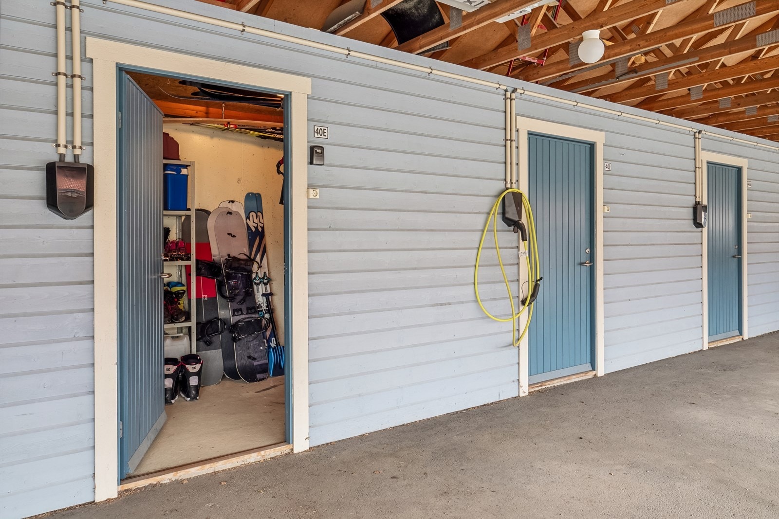 I tillegg disponerer leiligheten en bod på ca. 6 m². Galleribilde