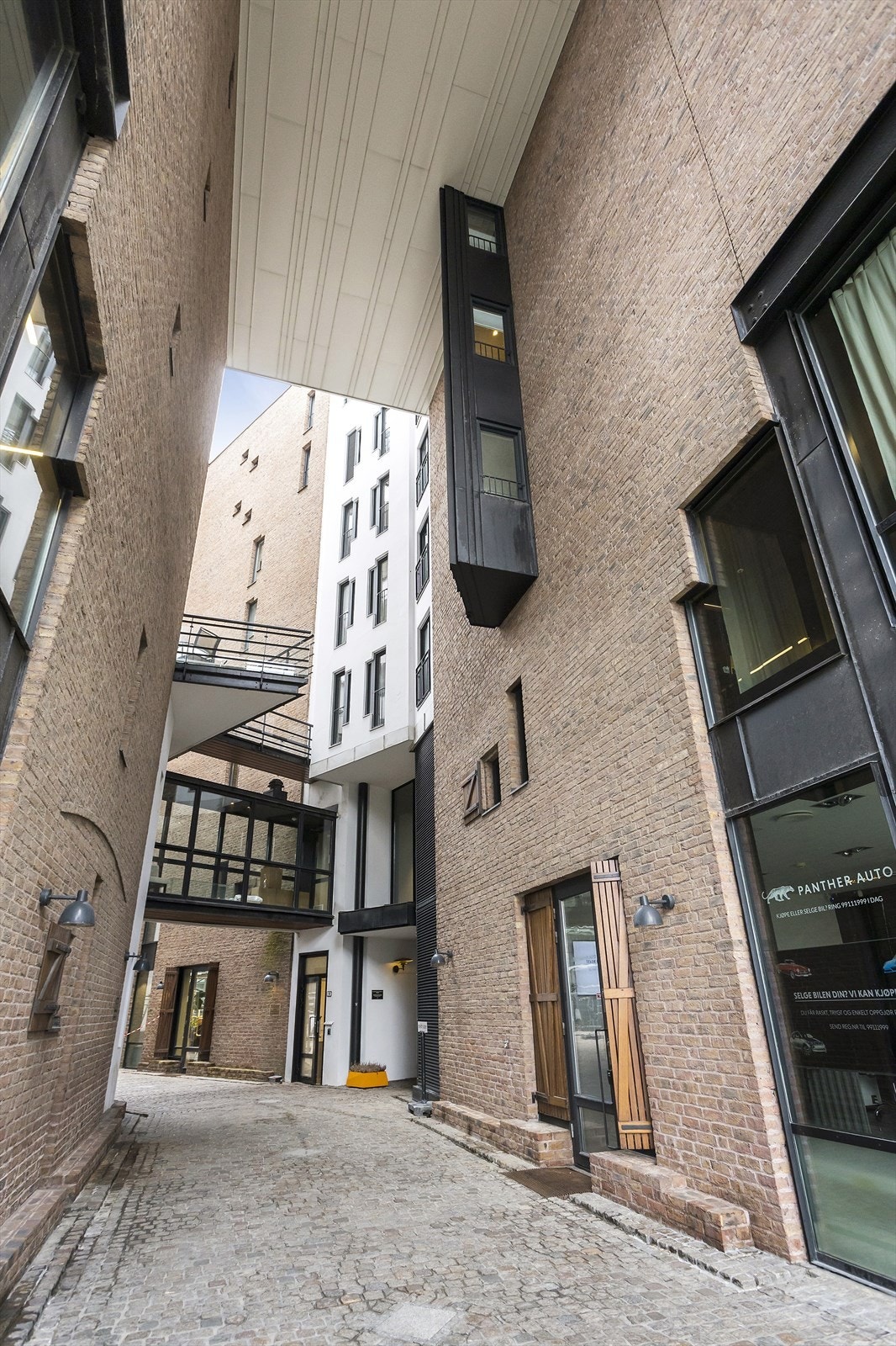 Adkomst til Beddingen 20 fra kanal-siden. Galleribilde