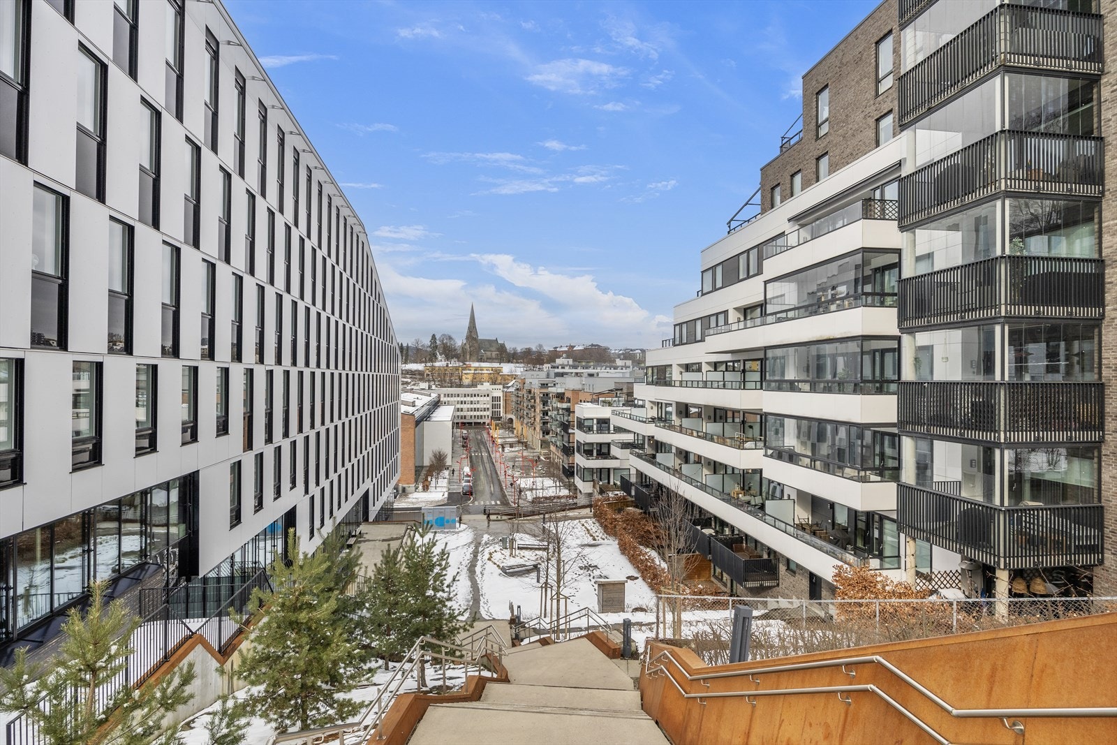 Kværnerbyen er et attraktivt område med matbutikk, apotek og mer Galleribilde