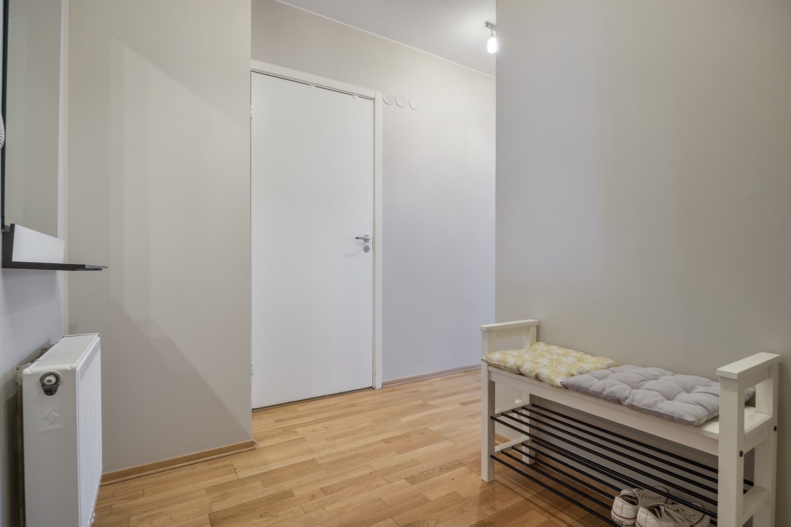 Det disponeres en bod i kjeller på 5 m² Galleribilde