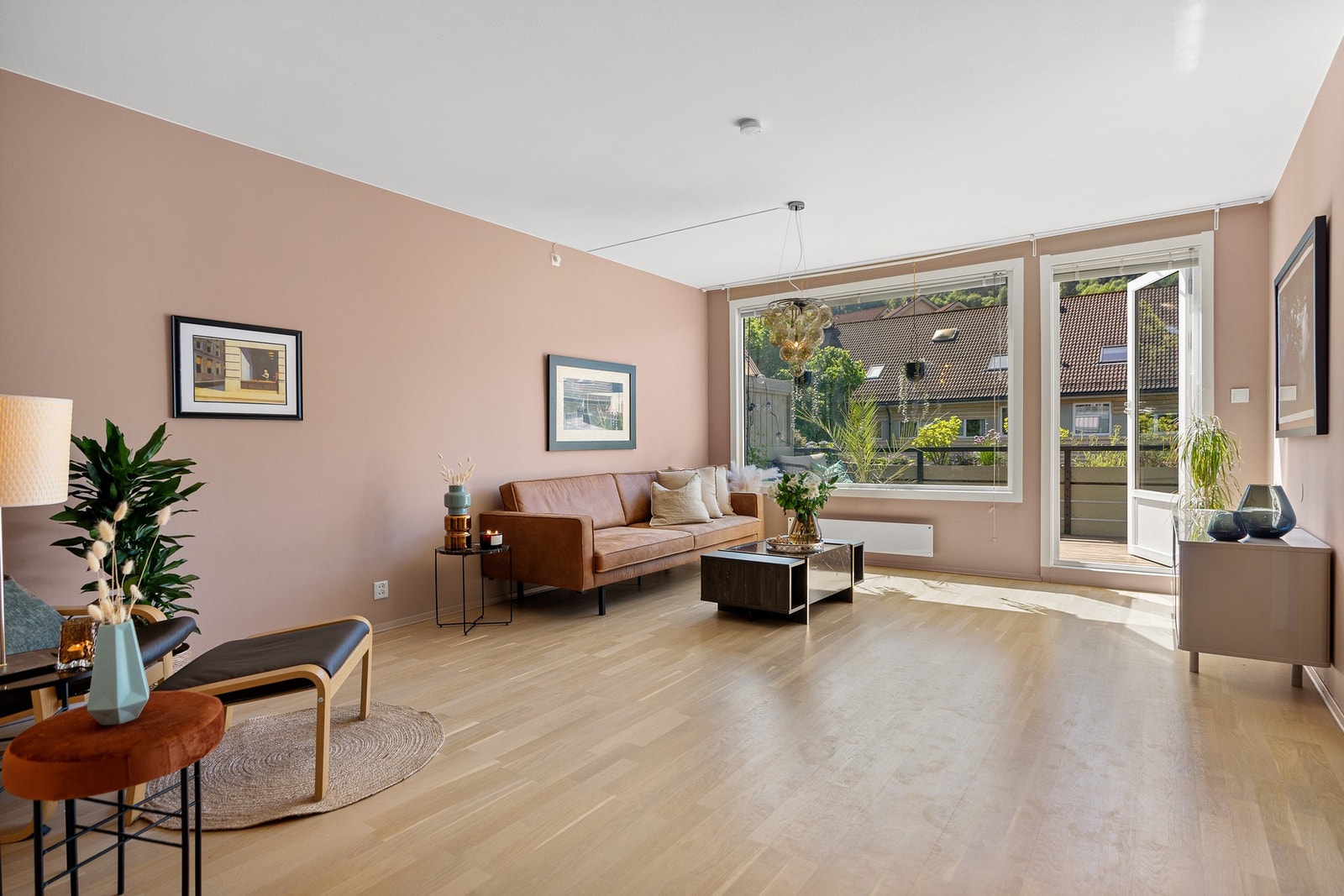 Her er godt med plass for møblering i flere avdelinger Galleribilde