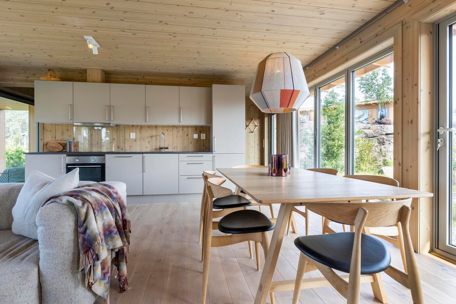 Foto fra visningshytte på Sydri, Kragerø som er en Sommer Vy2 modell. Galleribilde