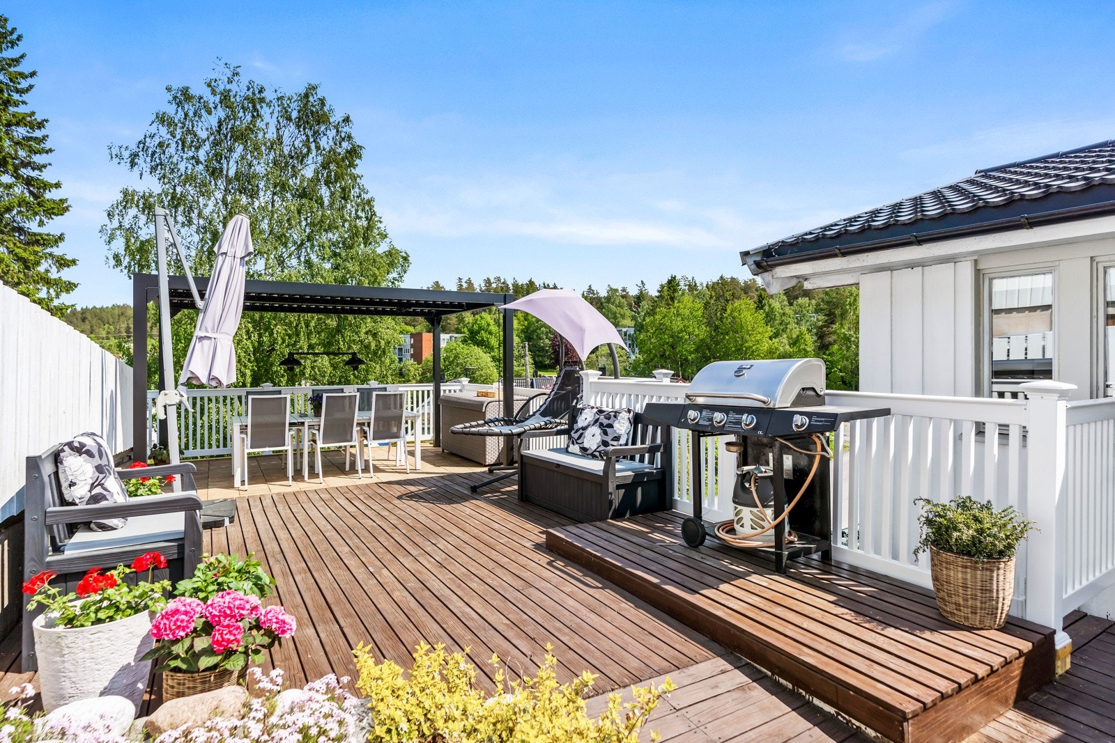 Velkommen til Kurlandsåsen 4 - presentert av salgsleder Jannik Holm v/ Schala & Partners Eiendomsmegling Galleribilde