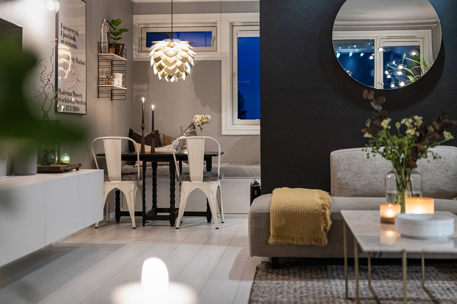 Rommet har laminat på gulv og malte overflater på vegg og i tak. Galleribilde