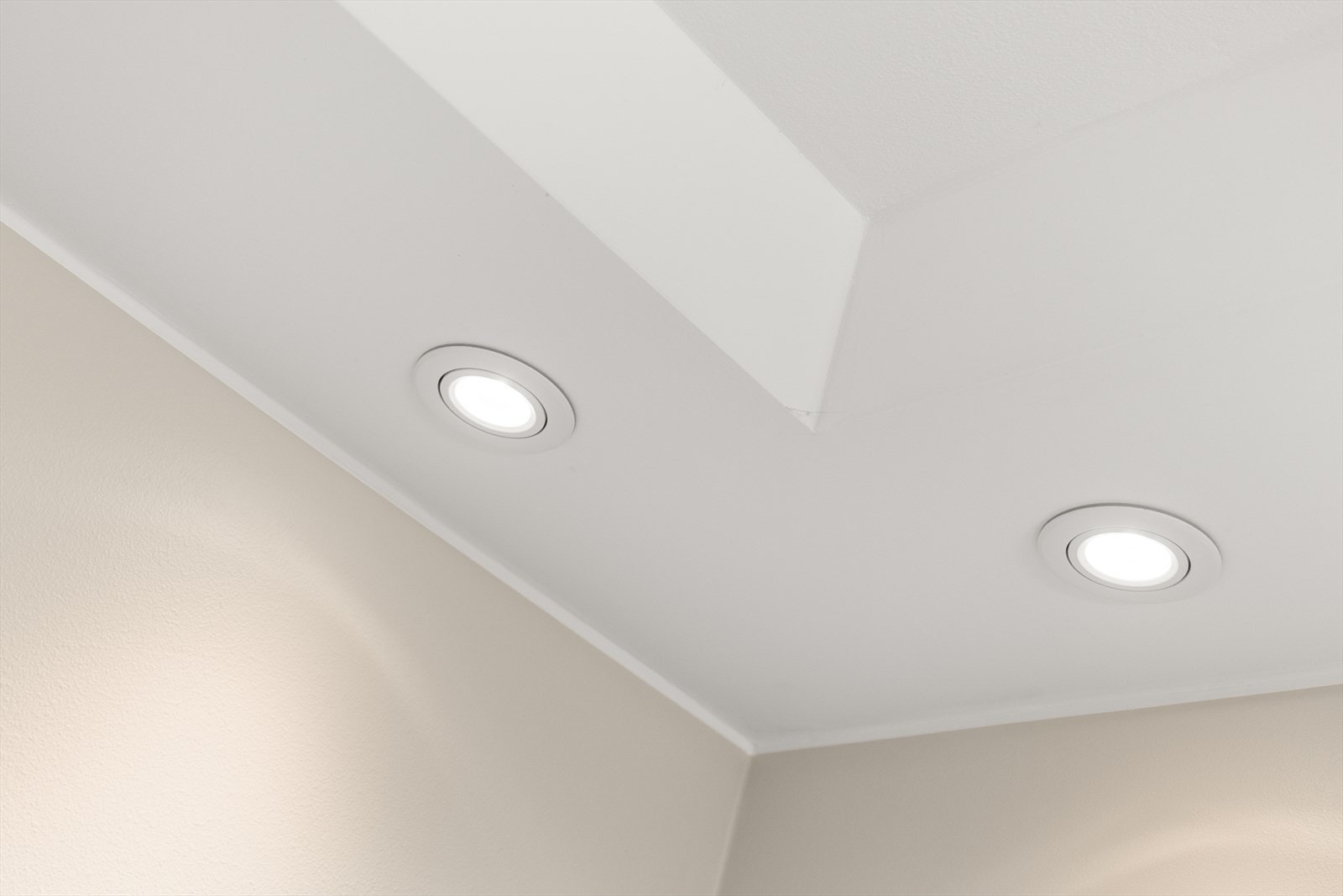 Utstrakt bruk av downlights Galleribilde