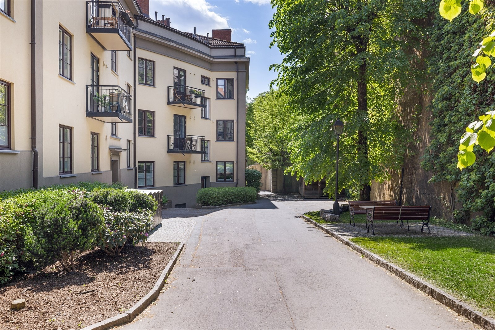 Frodig, tilbaketrukket og skjermet beliggenhet Galleribilde