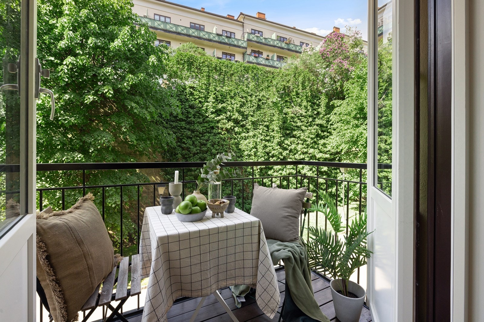 Stian M. Baklie har gleden av å presentere Uelands gate 36 Galleribilde