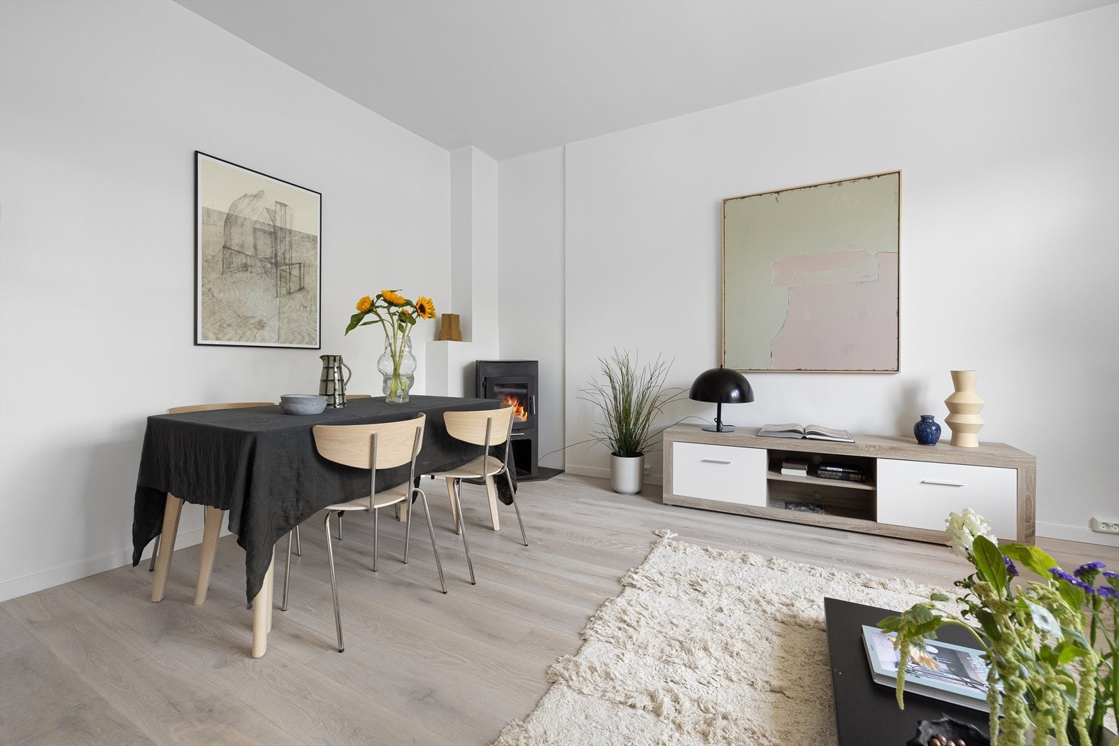 Planløsningen oppleves naturlig, med flere gode innredningsalternativer Galleribilde