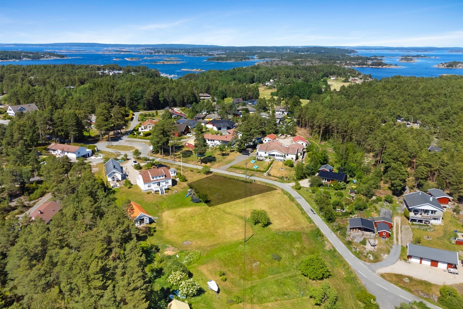 Eiet tomt beliggende inntil Sydengveien Galleribilde