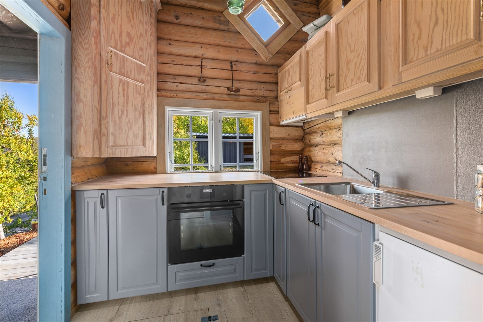 Ny kjøkkeninnredning (2018) Galleribilde