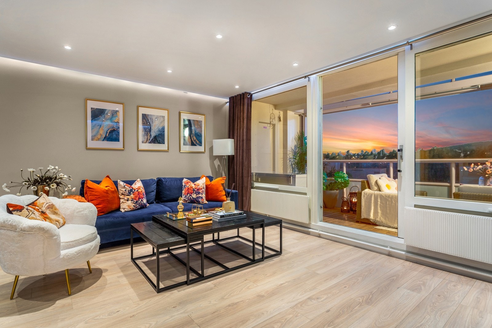 Velkommen til en unik mulighet i 13. etasje! 3-roms toppleilighet med flott panoramautsikt - Presentert av Lokalmegler Daniel Bigom v/ PrivatMegleren. Galleribilde