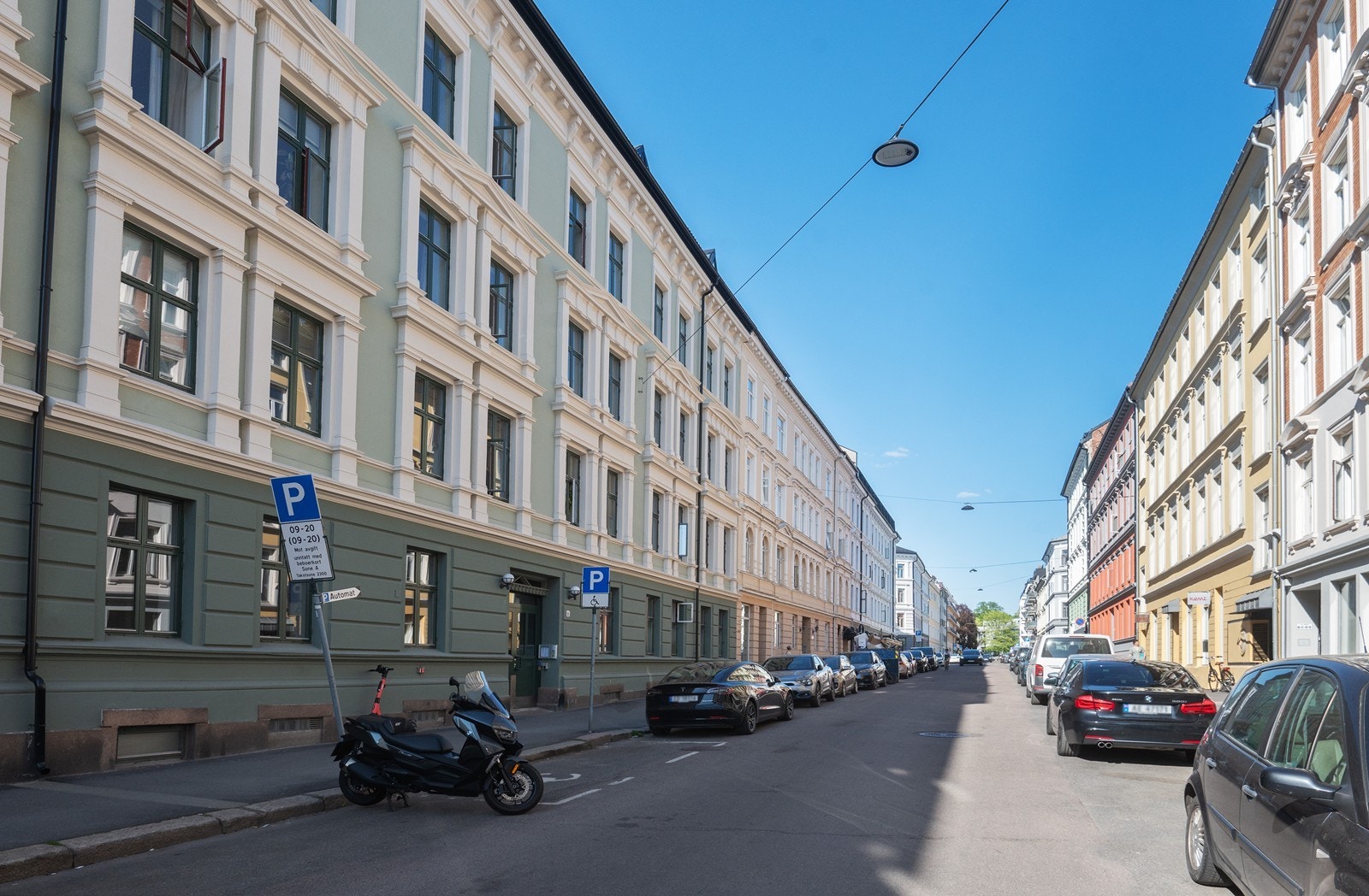Etterspurt beliggenhet midt på Majorstuen. Tak lagt om- og fasade oppusset i 2023 Galleribilde