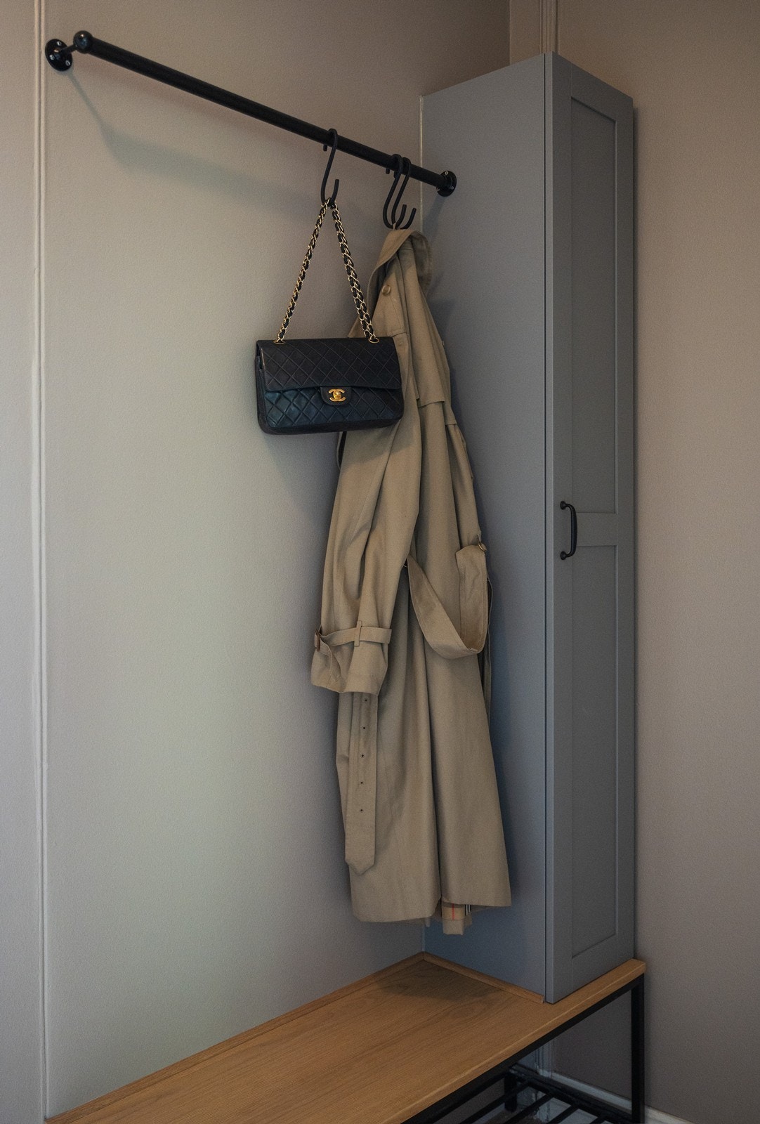 Innbydende gang med skapplass Galleribilde