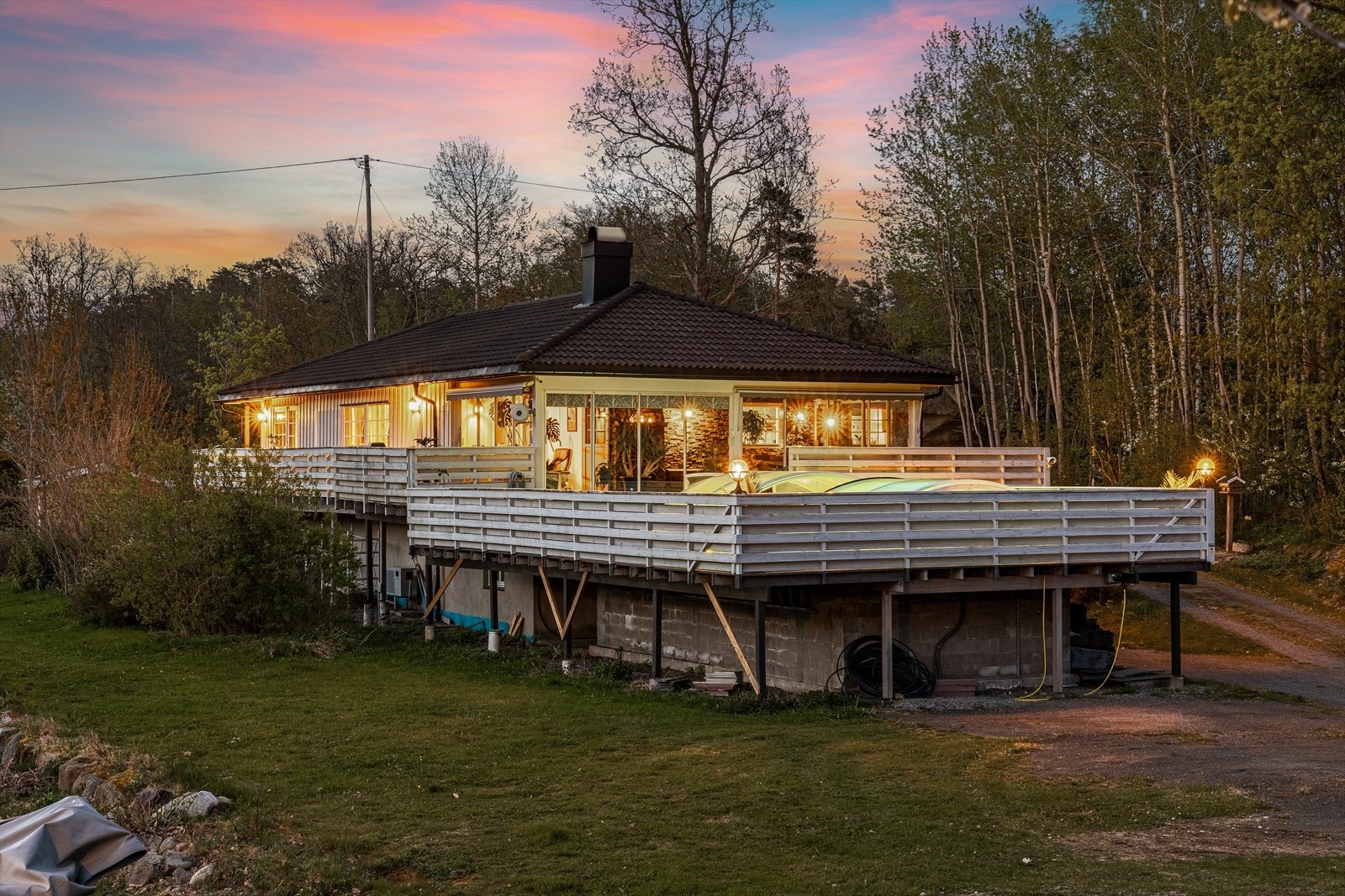 En ypperlig eiendom for alle aldersgrupper hvor det særskilt fremheves eiendommens usjenerte beliggenhet Galleribilde