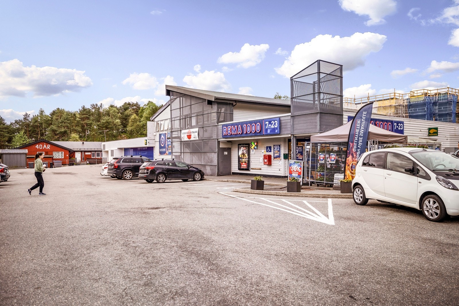 For daglige innkjøp er Rema 1000 Myrholtet noen minutters gange fra boligen. Galleribilde