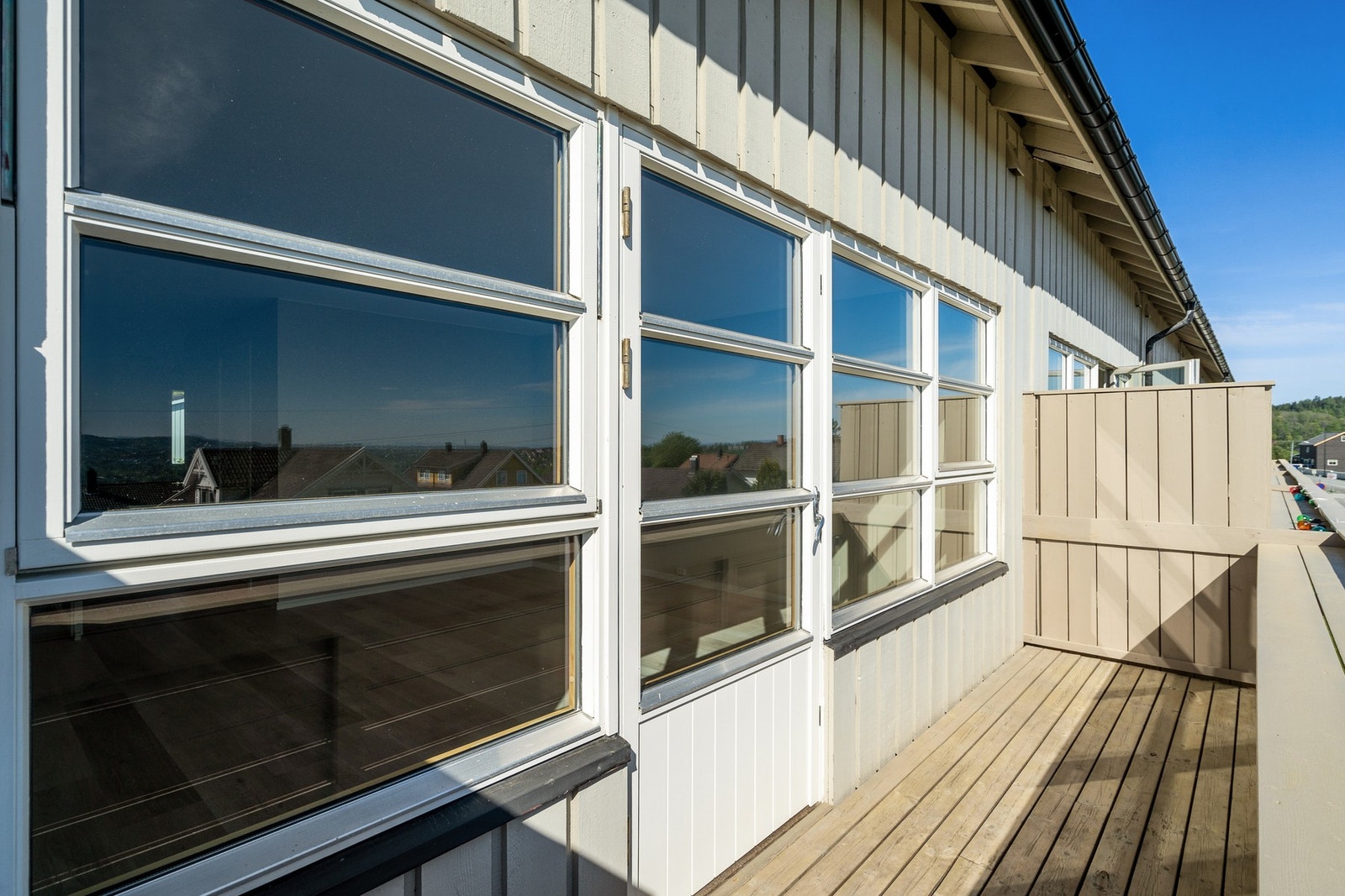 Morgensolen kan nytes på balkongen. Galleribilde