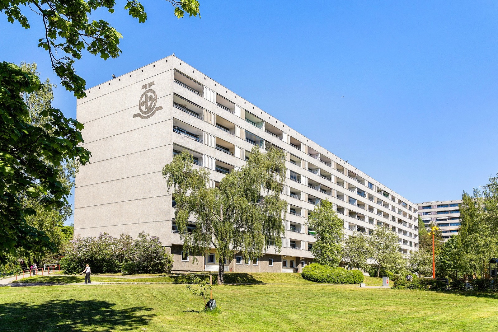 Fasade - her bor du luftig til i byggets toppetasje med heisadkomst. Galleribilde