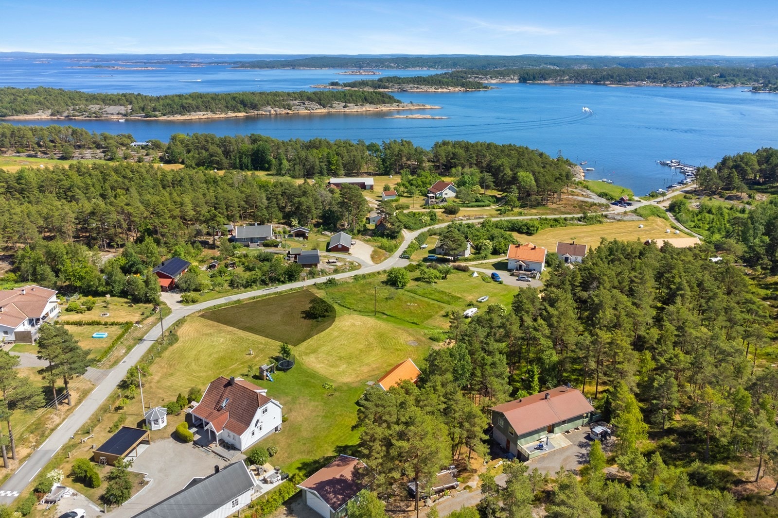 Peter Rønning v/DNB Eiendom har gleden av å presentere Sydengveien 137! Galleribilde