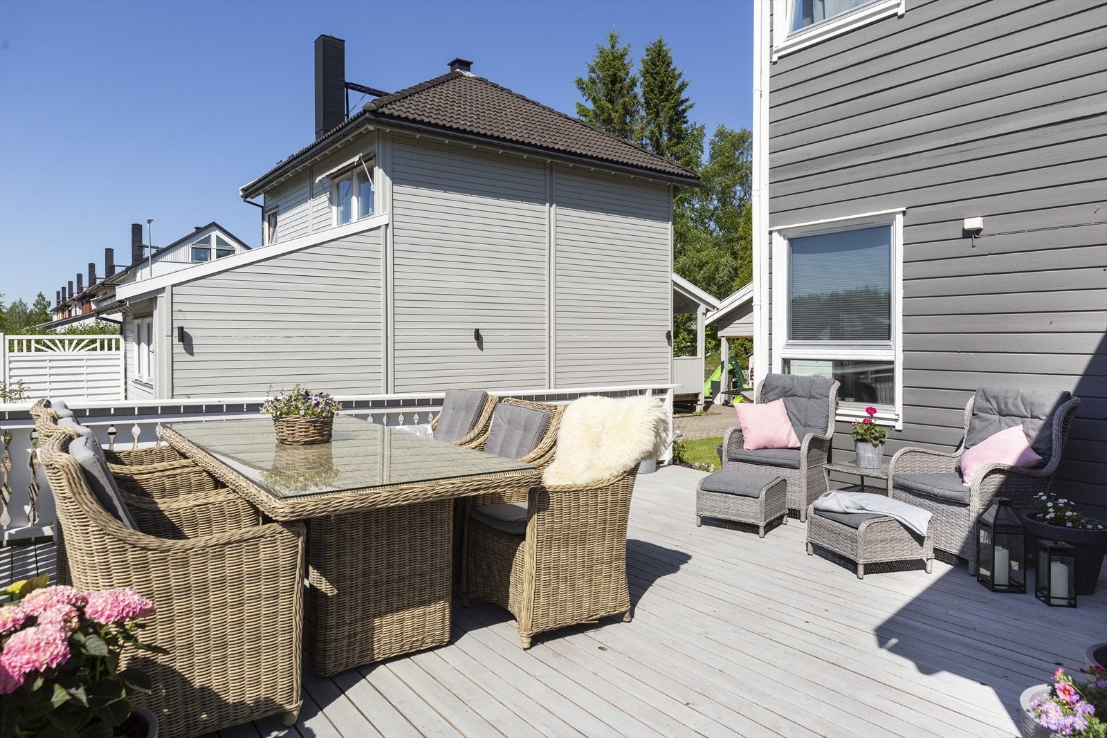 Sommerstid kan solen nytes fra morgen til kvelds. Galleribilde